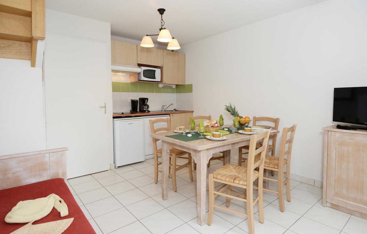 Residence Odalys Le Hameau Du Lac Rignac  Εξωτερικό φωτογραφία